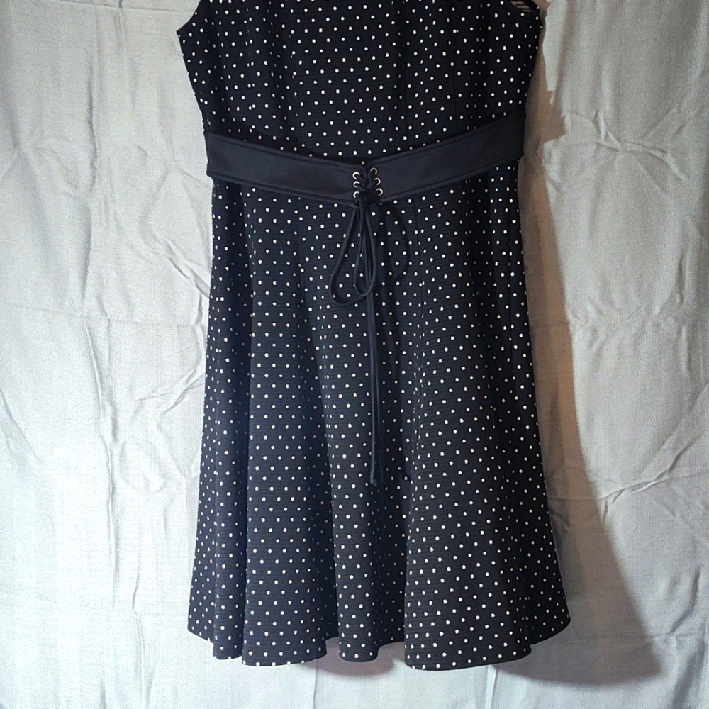 Danny & Nicole Dress - Picture 2 of 6